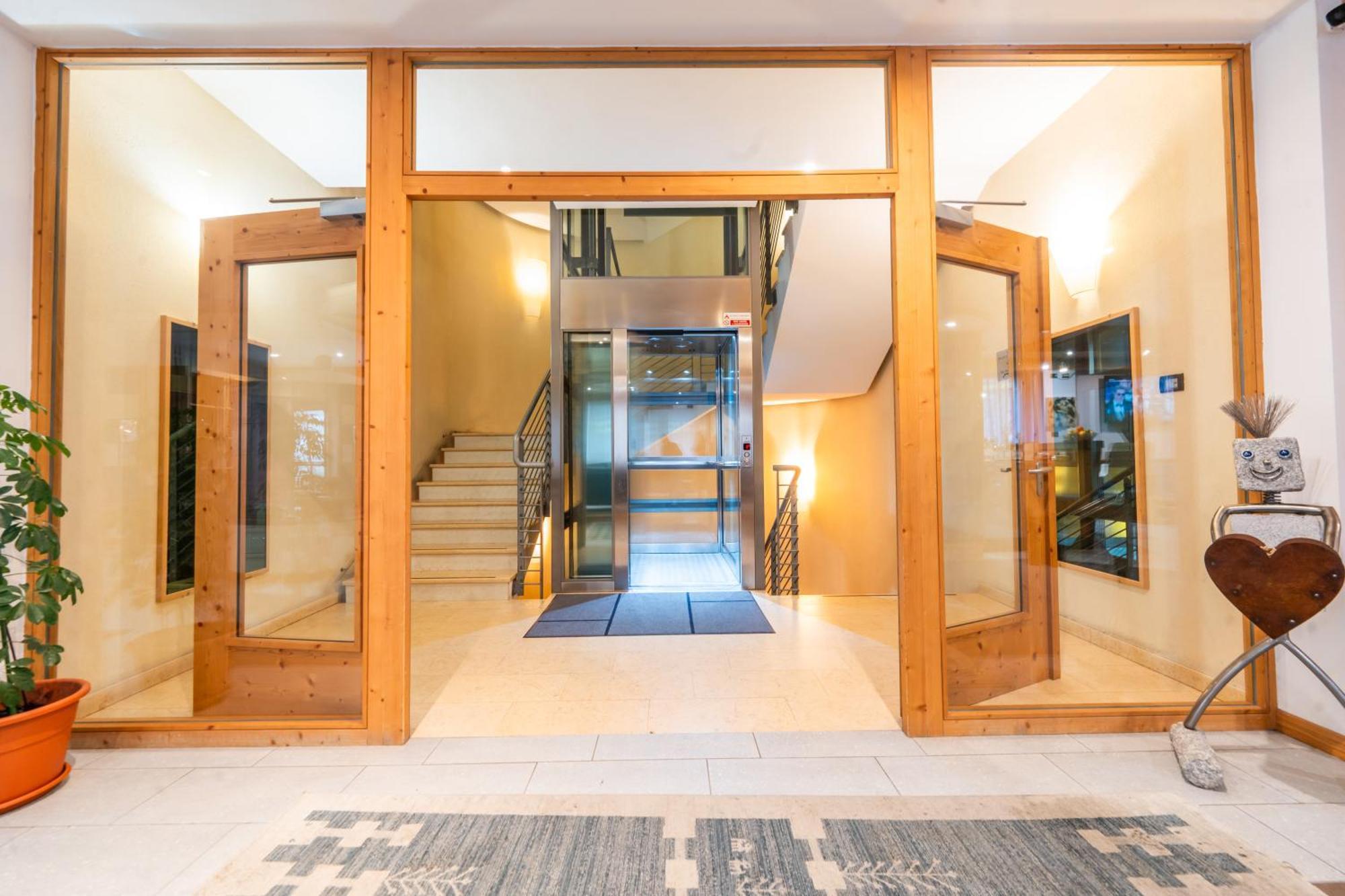 Alpine Mugon Hotel Vason Dış mekan fotoğraf