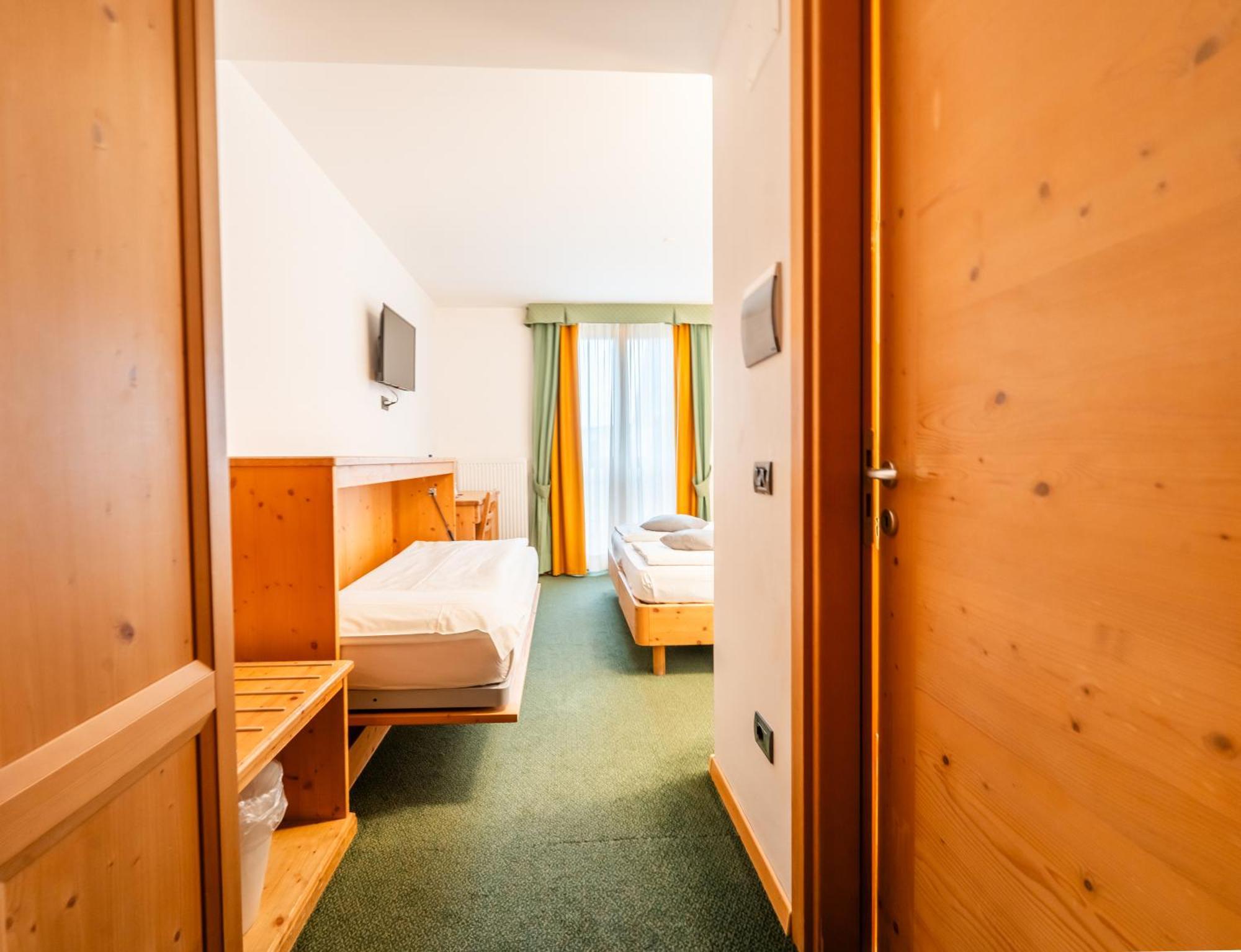 Alpine Mugon Hotel Vason Dış mekan fotoğraf